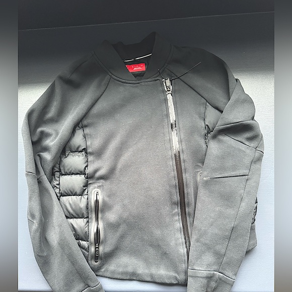 Nike women's Aeroloft Tech moto jacket 800 down fill- size M Rare! - Picture 3 of 9